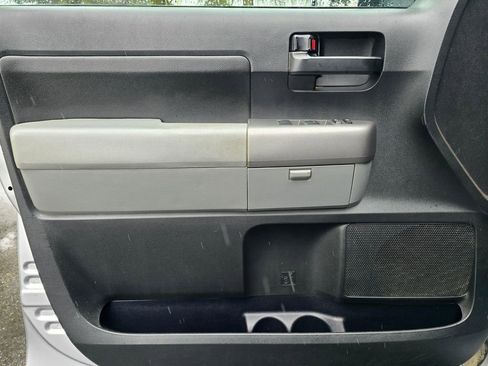 Used 2012 Toyota Tundra 4x4 Double Cab image 23