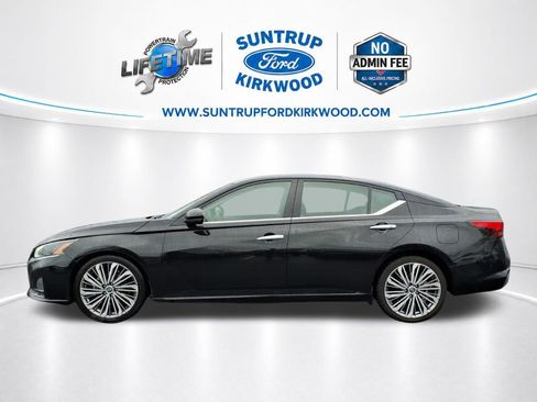 Used 2023 Nissan Altima 2.5 SL FWD image 24