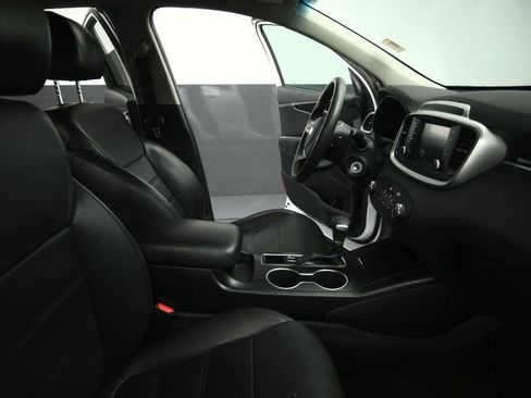 Used 2020 Kia Sorento FWD V6 image 52