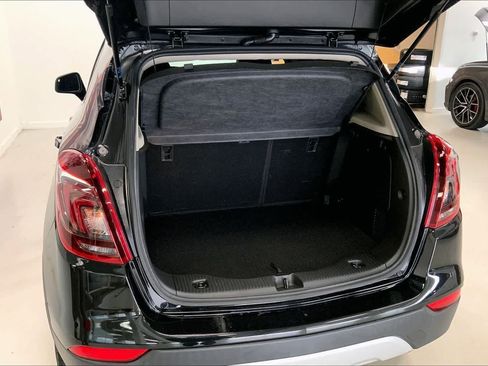 Used 2022 Buick Encore Preferred w/ Safety Package image 17