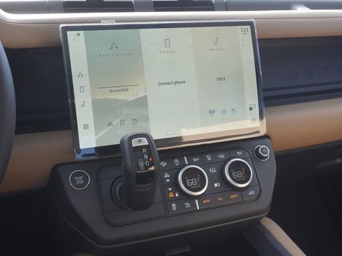 New 2026 Land Rover Defender 110 X-Dynamic SE image 15