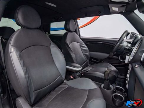 Used 2009 MINI Cooper John Cooper Works image 22
