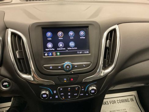 Used 2023 Chevrolet Equinox LT AWD/4WD image 16