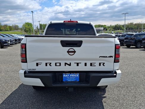 Used 2024 Nissan Frontier PRO-4X w/ Off-Road Protection Package AWD/4WD image 5