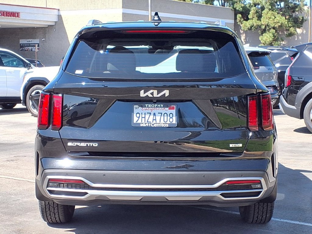 Certified 2023 Kia Sorento EX FWD image 5