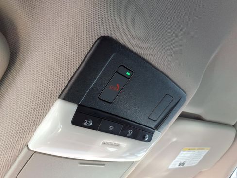 Used 2023 Nissan Rogue SV AWD/4WD image 15