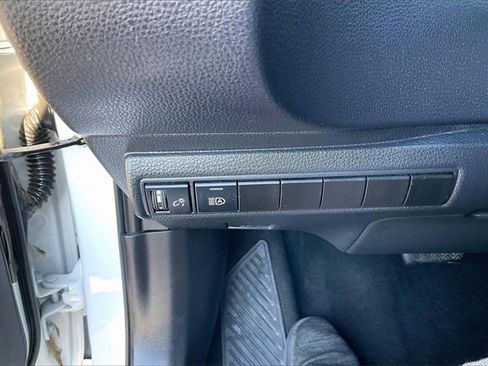 Used 2024 Toyota Corolla LE image 33