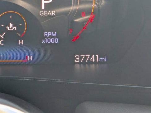 Used 2024 Chevrolet Colorado ZR2 w/ Technology Package image 27