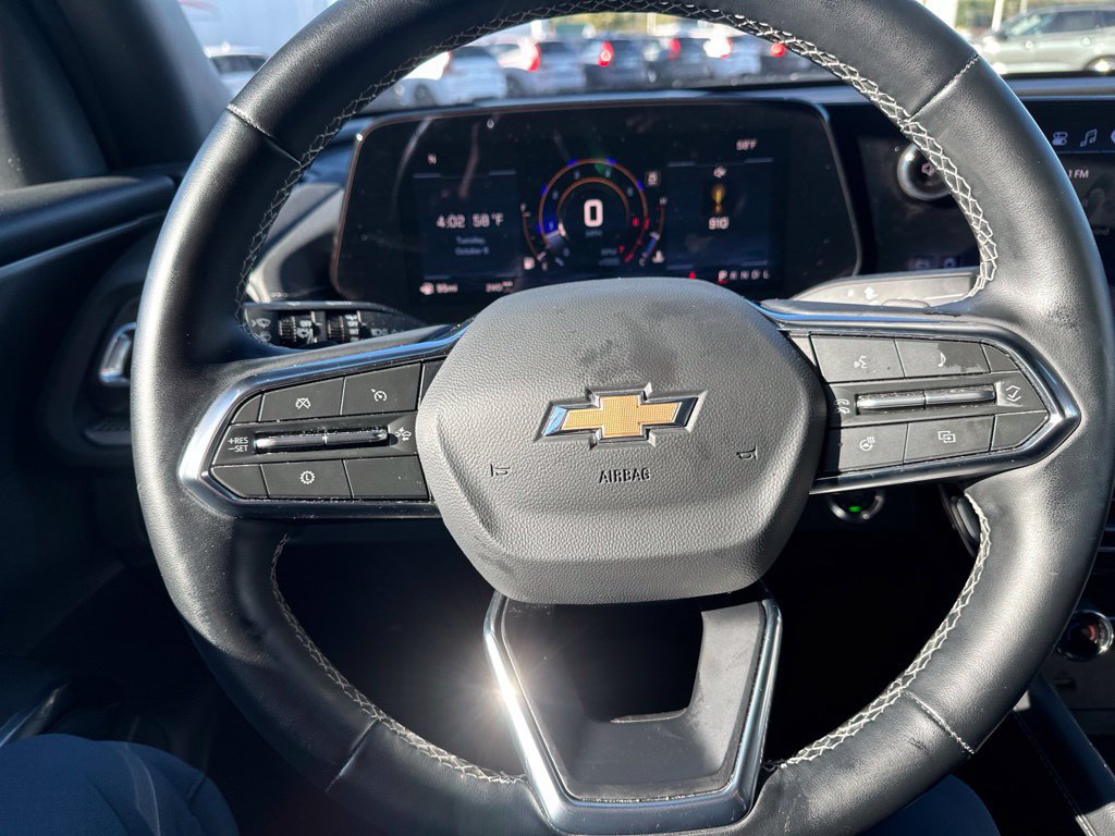 Used 2026 Chevrolet Traverse LT AWD/4WD image 14