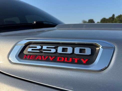 Used 2021 RAM 2500 Laramie AWD/4WD image 4