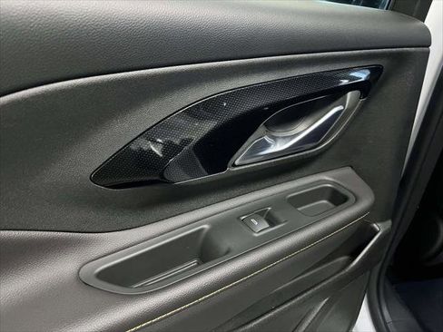 Used 2022 GMC Terrain AT4 w/ Infotainment Package II image 12