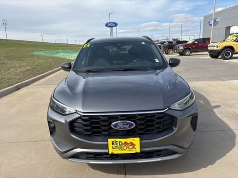 Used 2024 Ford Escape ST-Line AWD/4WD image 8