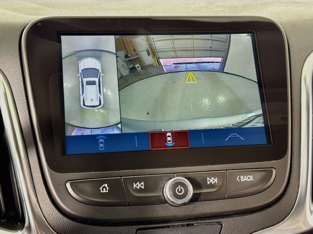 Used 2018 Chevrolet Equinox Premier FWD image 31