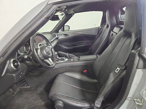 Used 2024 MAZDA MX-5 Miata RF Grand Touring RWD image 12
