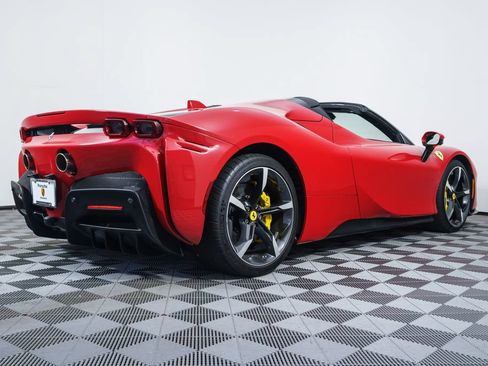Used 2024 Ferrari SF90 Spider AWD/4WD image 7
