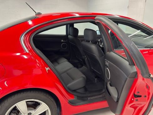 Used 2008 Pontiac G8 GT w/ Premium Package RWD image 12