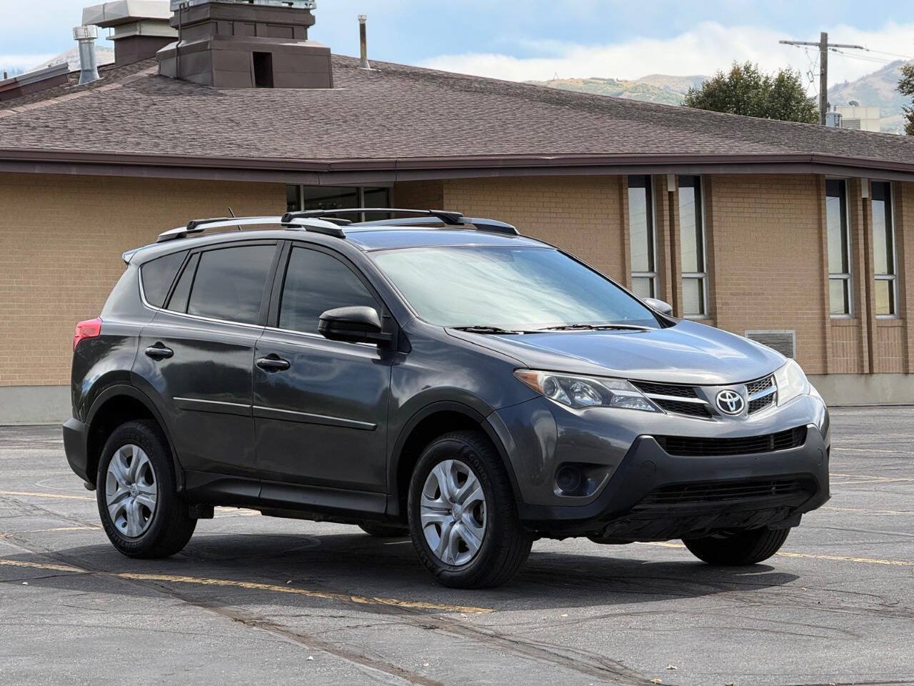 Used 2013 Toyota RAV4 LE FWD image 7