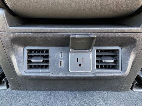 Used 2025 GMC Sierra 1500 SLT image 51