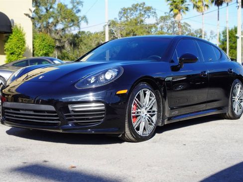Used 2016 Porsche Panamera GTS image 18