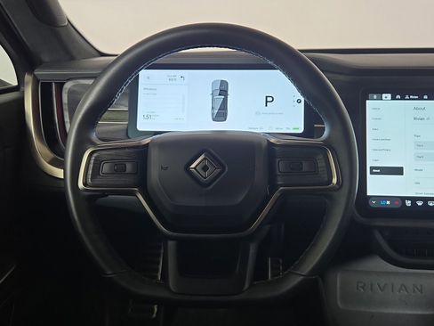 Used 2024 Rivian R1S Adventure AWD/4WD image 28