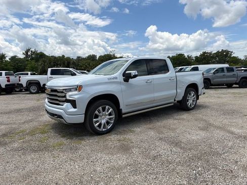 New 2026 Chevrolet Silverado 1500 High Country AWD/4WD image 2