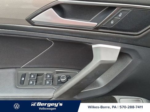 Certified 2024 Volkswagen Tiguan SE AWD/4WD image 15