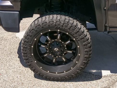 Used 2014 Chevrolet Silverado 1500 LT AWD/4WD image 5