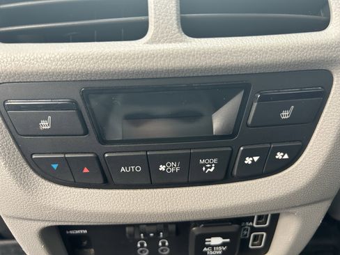 Used 2019 Honda Pilot Touring image 23