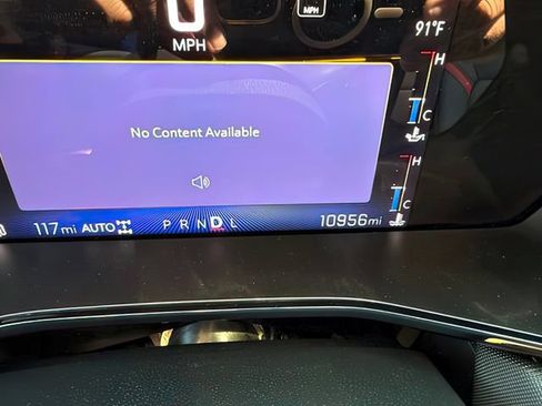 Used 2023 Chevrolet Colorado Z71 w/ Z71 Convenience Package 2 AWD/4WD image 27