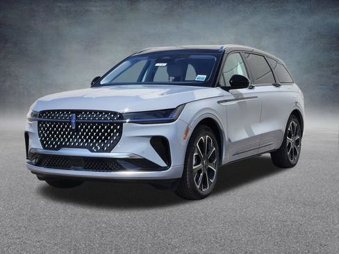 New 2026 Lincoln Nautilus Reserve AWD/4WD image 3