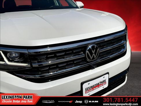 Used 2023 Volkswagen Atlas SEL Premium AWD/4WD image 33
