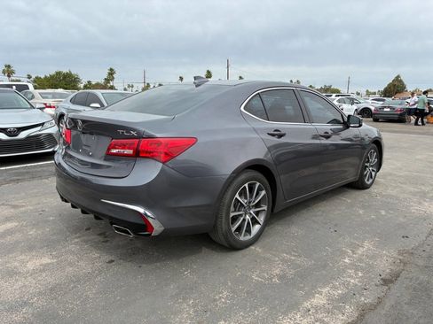 Used 2018 Acura TLX V6 FWD image 8