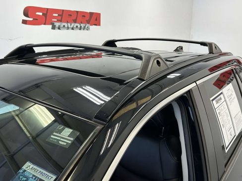 Used 2022 Toyota RAV4 XLE Premium FWD image 9