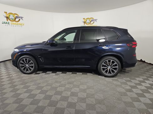Used 2024 BMW X5 xDrive40i w/ M Sport Package AWD/4WD image 2