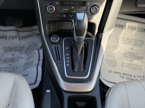 Used 2015 Ford Focus Titanium image 18