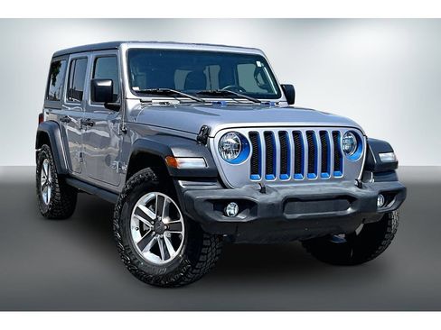 Used 2019 Jeep Wrangler Unlimited Sport S AWD/4WD image 3