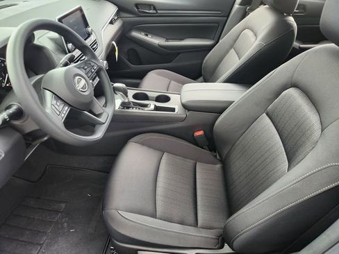 New 2025 Nissan Altima 2.5 S image 10