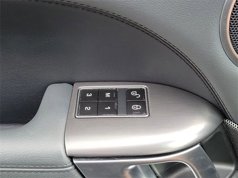 Used 2015 Land Rover Range Rover Sport HSE image 30