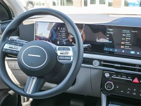 New 2026 Hyundai Tucson SEL image 17