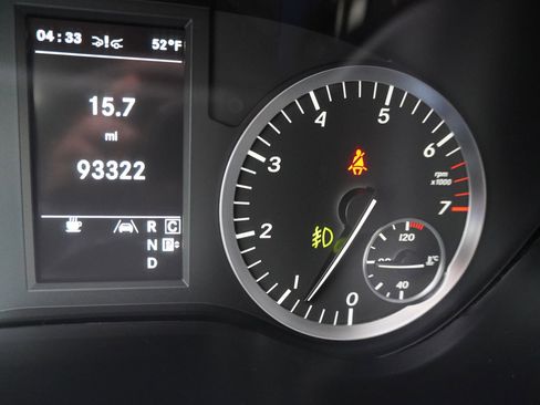 Used 2016 Mercedes-Benz Metris Passenger image 13