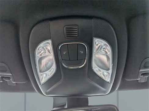 Used 2023 Jeep Compass Sport image 23