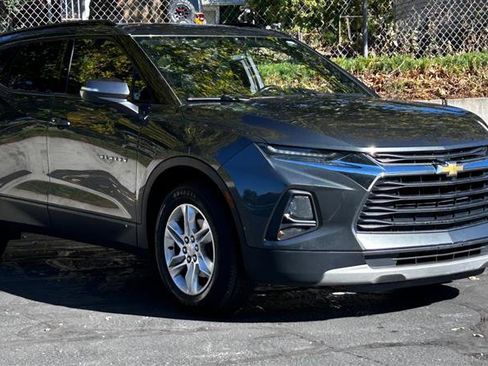 Used 2020 Chevrolet Blazer LT image 3