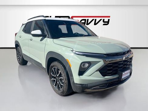 Used 2025 Chevrolet TrailBlazer ACTIV w/ Convenience Package AWD/4WD image 1