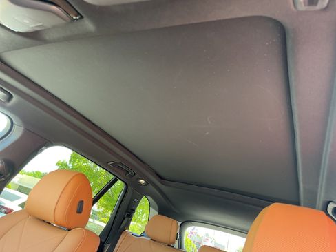 Used 2023 BMW X5 xDrive40i w/ Parking Assistance Package image 17