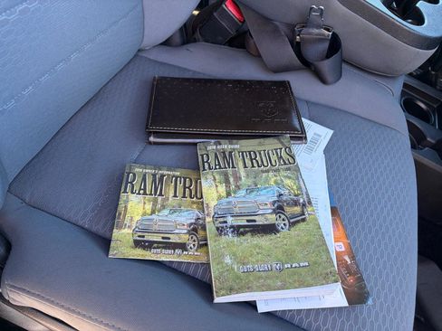 Used 2016 RAM 2500 Tradesman w/ Chrome Appearance Group image 48