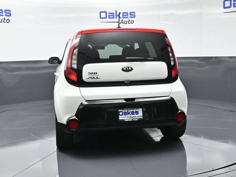 Used 2016 Kia Soul + w/ Designer's Package FWD image 7