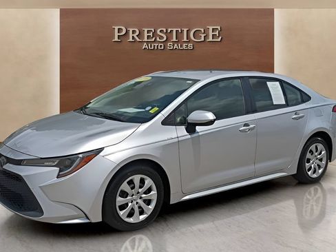 Used 2020 Toyota Corolla LE FWD image 11