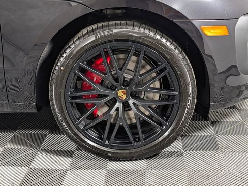 New 2026 Porsche Macan GTS AWD/4WD image 14
