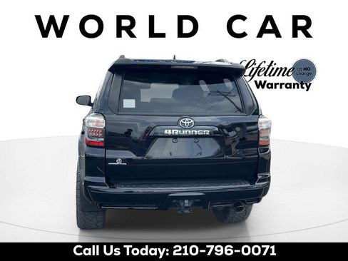 Used 2024 Toyota 4Runner TRD Sport AWD/4WD image 4
