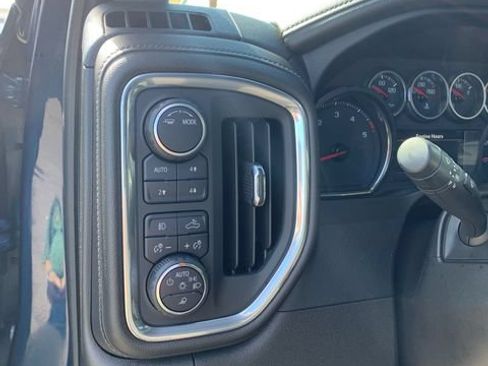 Used 2022 Chevrolet Silverado 3500 LTZ w/ LTZ Plus Package AWD/4WD image 20